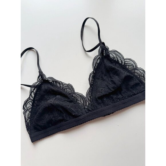 Aritzia TALULA Monterey Black Chantilly Lace Triangle Bralette Bra, Size M - Picture 2 of 9